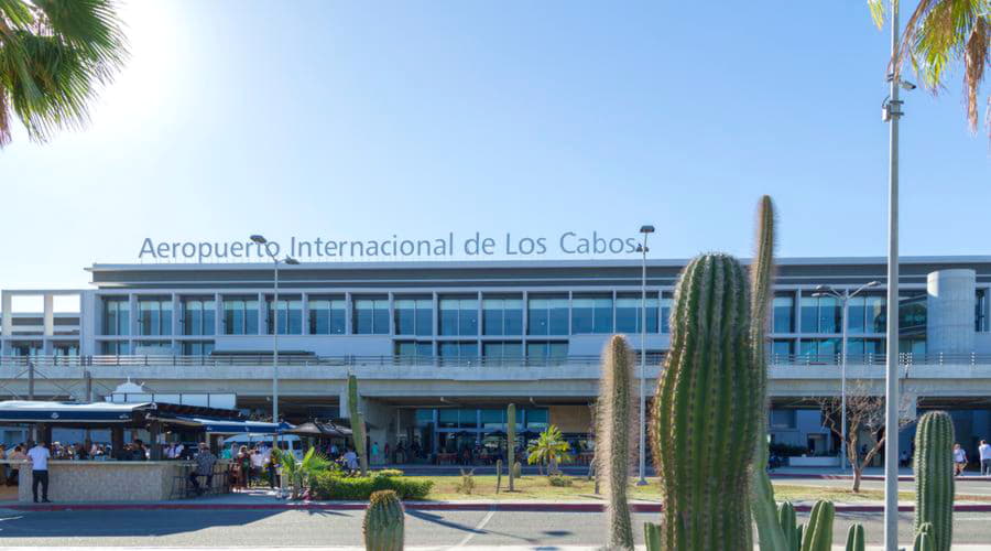 Quels sont les choix de véhicules les plus populaires à l'aéroport de Los Cabos?